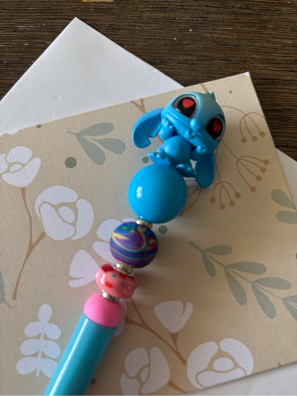 Disney Doorables: Lilo & Stitch: Stitch love dual color handmade beaded pen